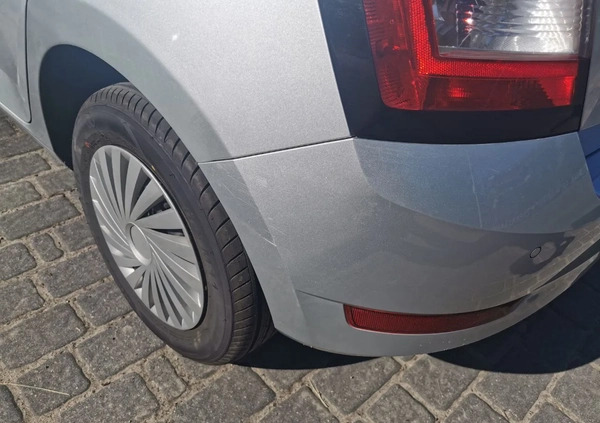 Skoda Fabia cena 27000 przebieg: 242800, rok produkcji 2019 z Katowice małe 154